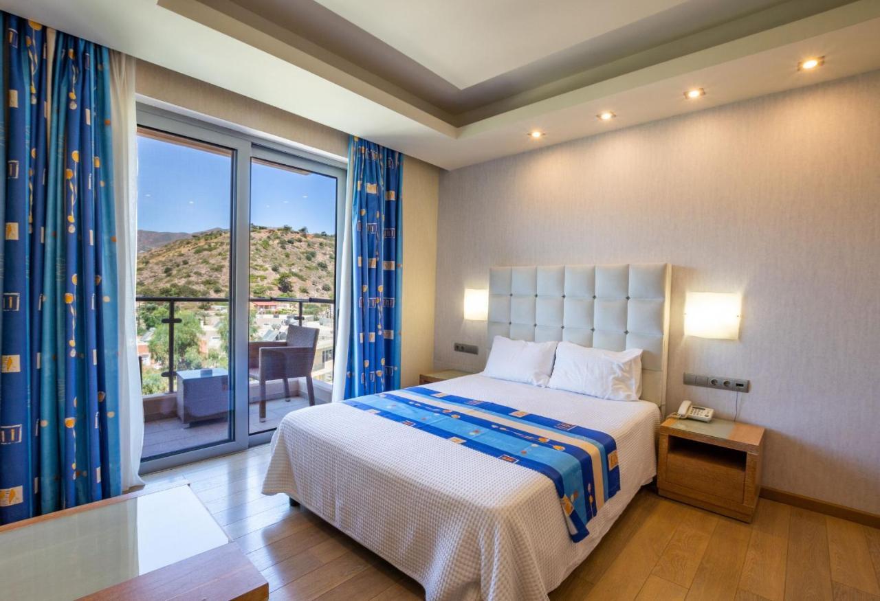 Konstantinos Palace Kárpathosz Kültér fotó